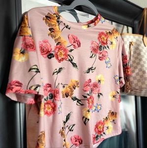 🌸 Shein Small Shirt